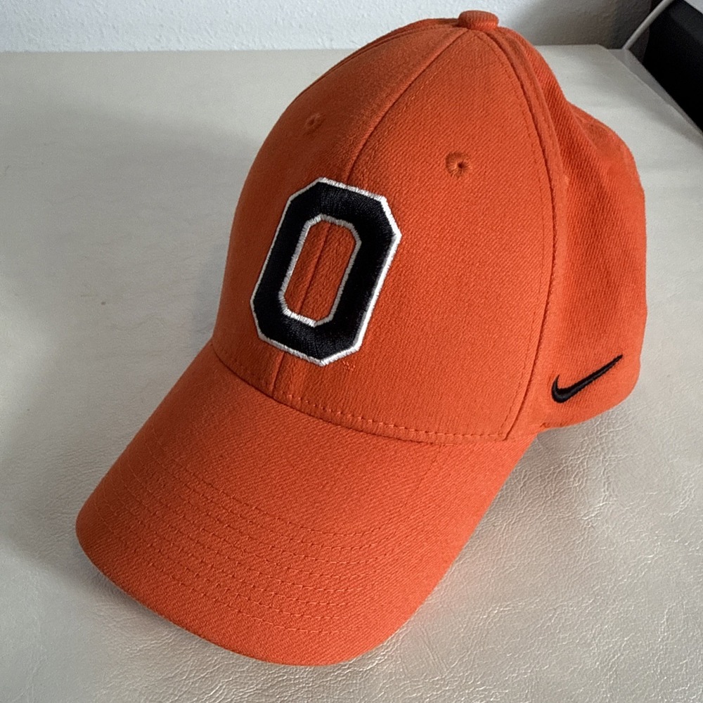 Nike Oregon State Beavers Orange Baseball Cap Hat Swoosh Flex Fitted O